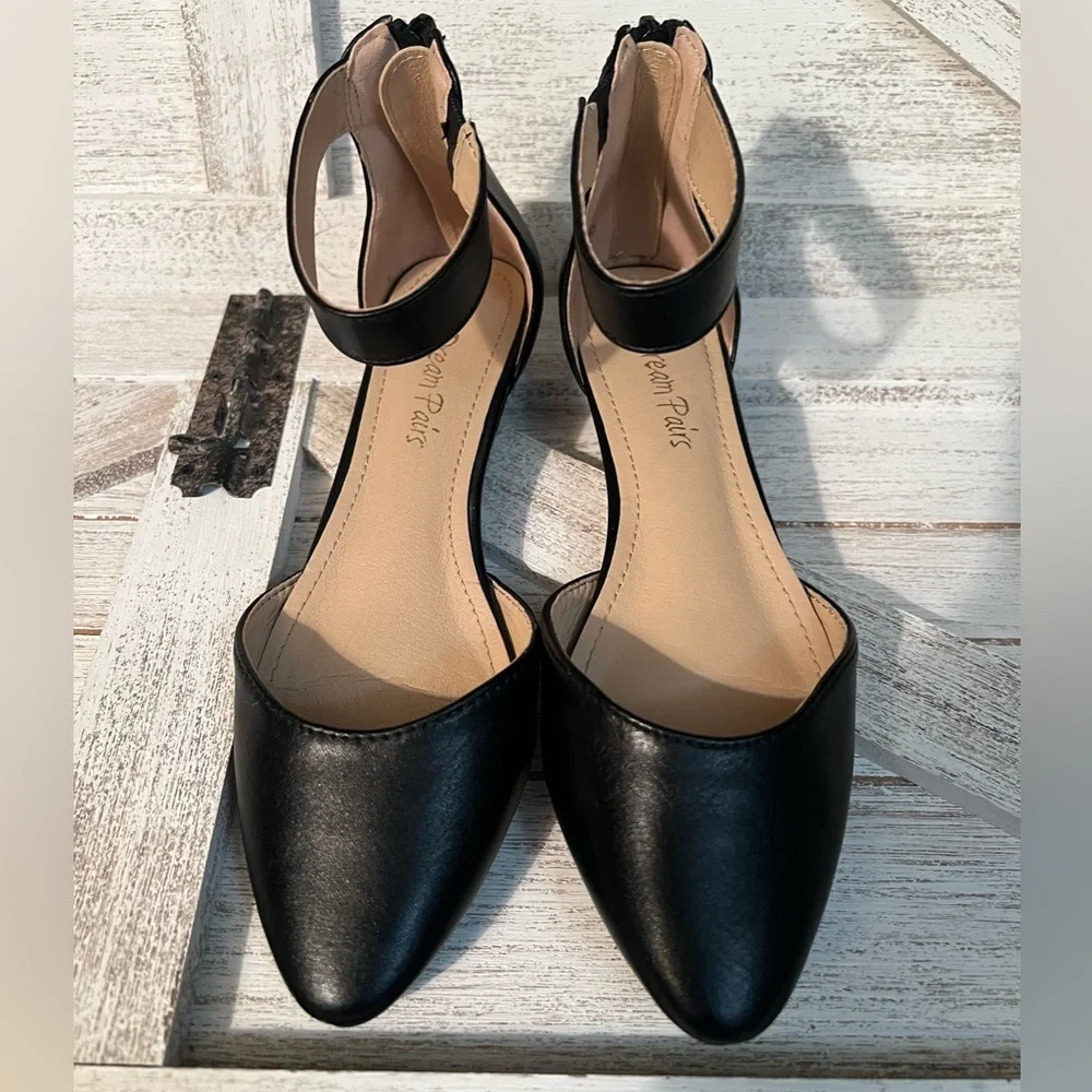 Dream Pairs Black Ankle Strap Flats